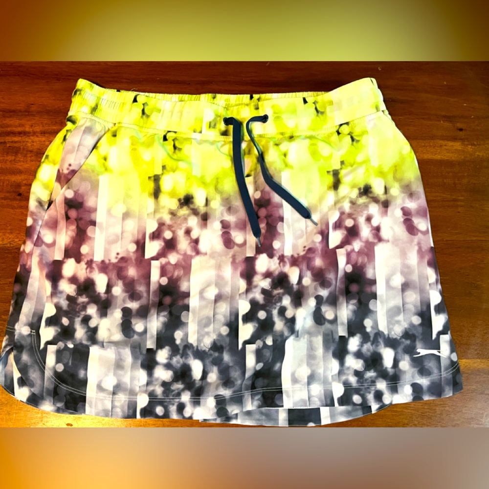 Slazenger athletic golf skirt with shorts